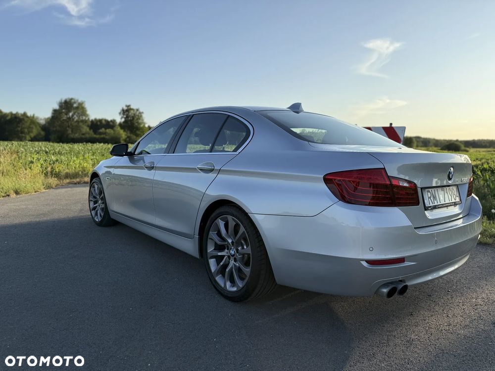 BMW Seria 5 528i xDrive Luxury Line - 3