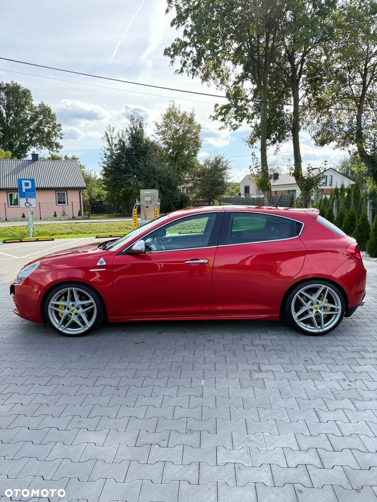 Alfa Romeo Giulietta 1750 TBi Quadrifoglio Verde - 2