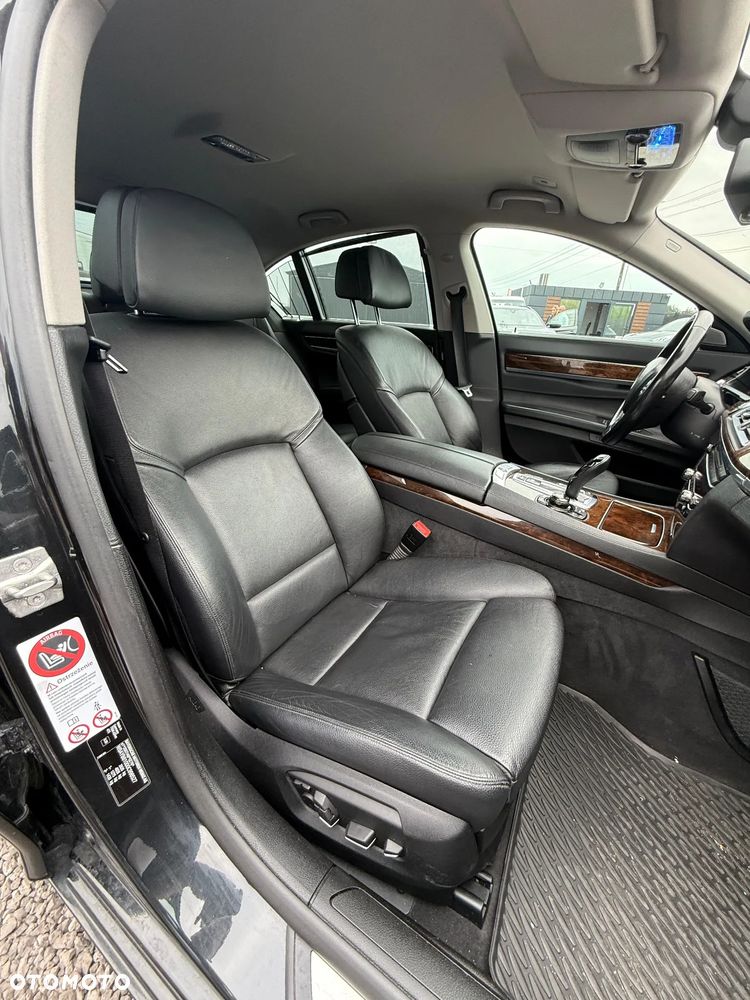 BMW Seria 7 750d xDrive - 21