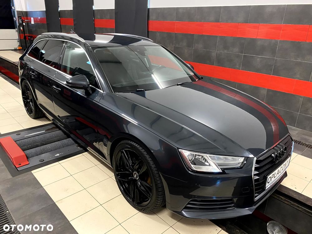 Audi A4 Avant 2.0 TDI Design - 6