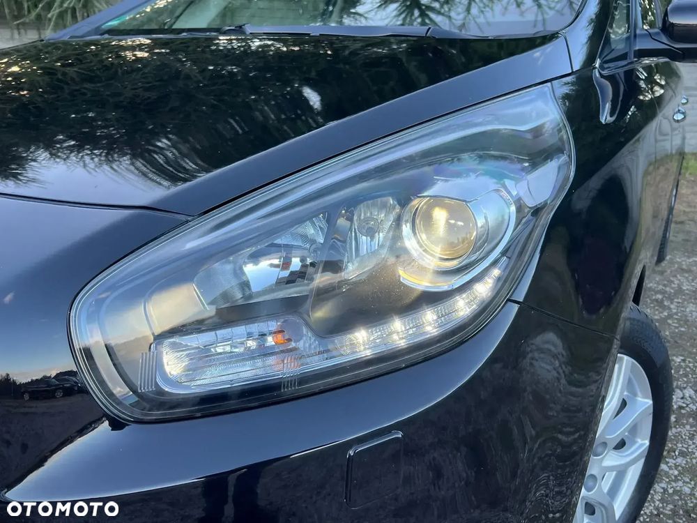 Kia Carens 1.7 CRDi Spirit - 12