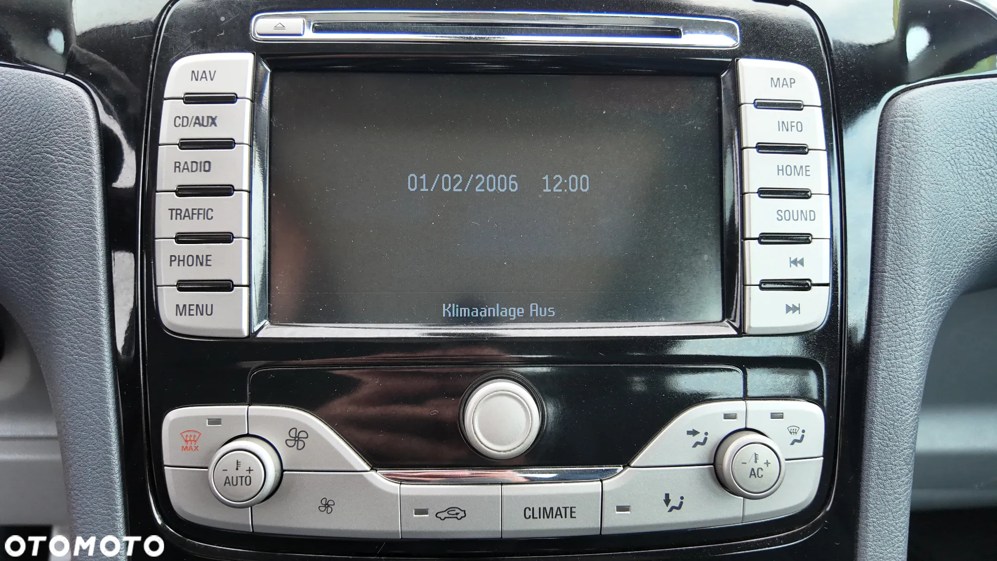 Ford S-Max 2.0 TDCi DPF Titanium - 26