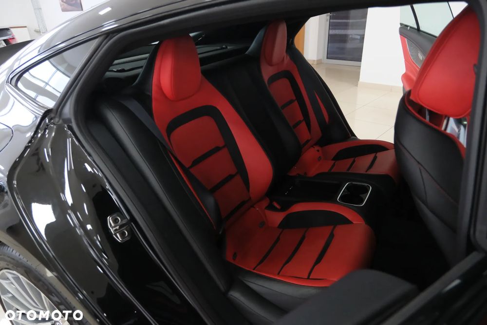 Mercedes-Benz AMG GT 63 4Matic+ Speedshift MCT 9G - 31