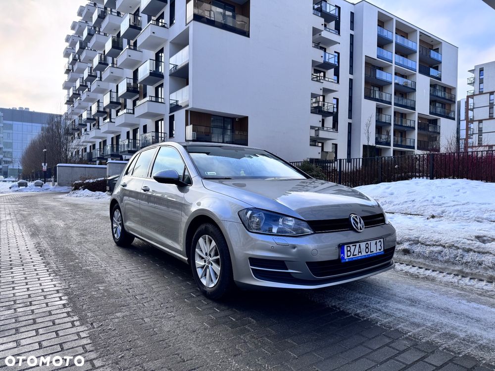 Volkswagen Golf - 2