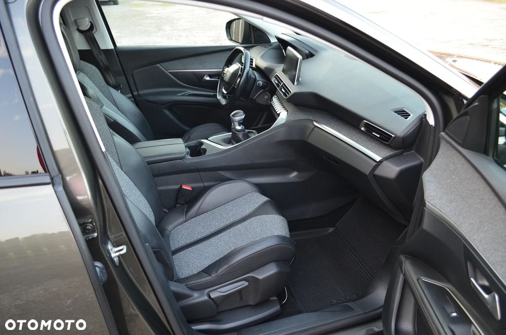 Peugeot 3008 - 14
