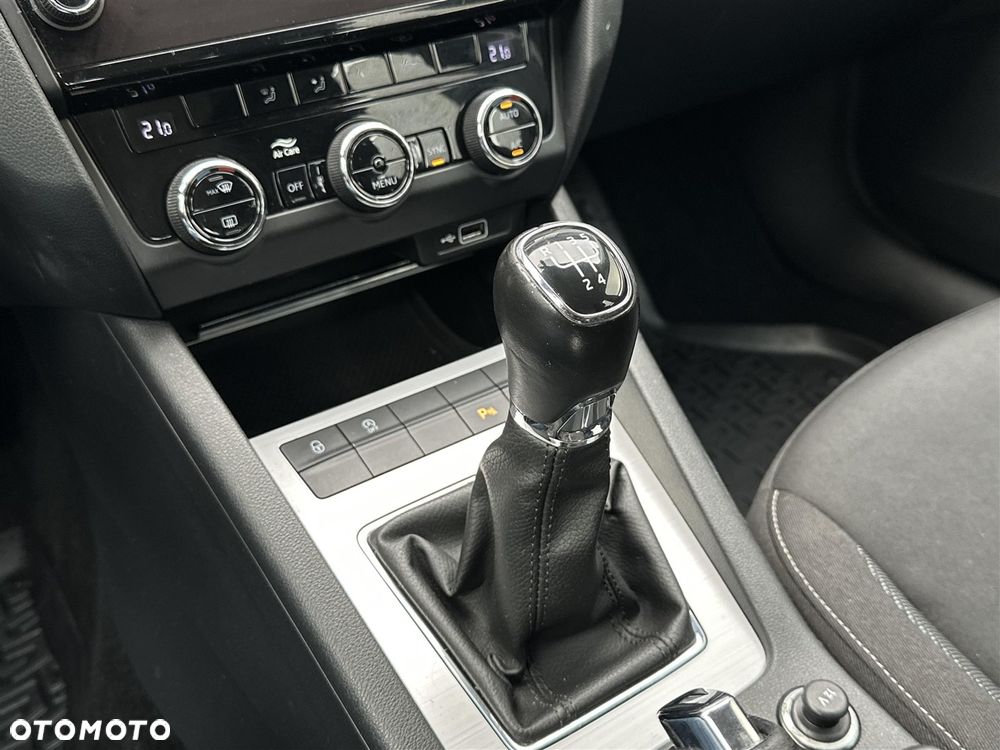 Skoda Octavia 1.6 TDI SCR Ambition - 20