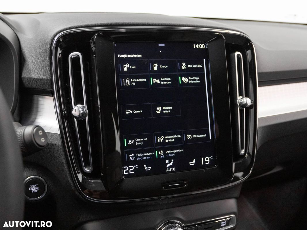 Volvo XC 40 - 18