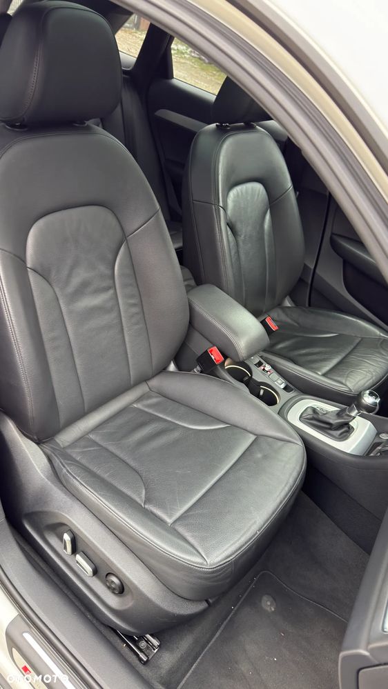 Audi Q3 40 TFSI Quattro S tronic S line - 33