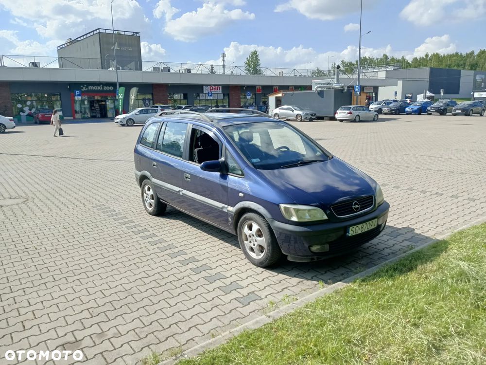 Opel Zafira 1.8 Elegance - 1