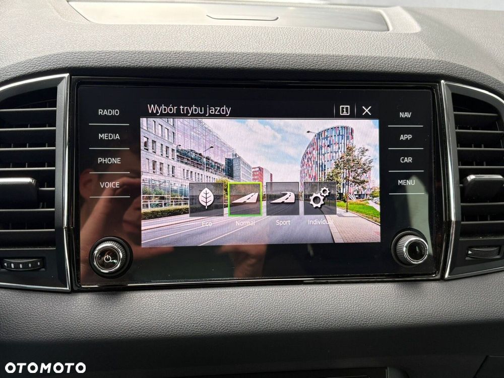 Skoda Karoq 1.5 TSI ACT Style DSG - 23