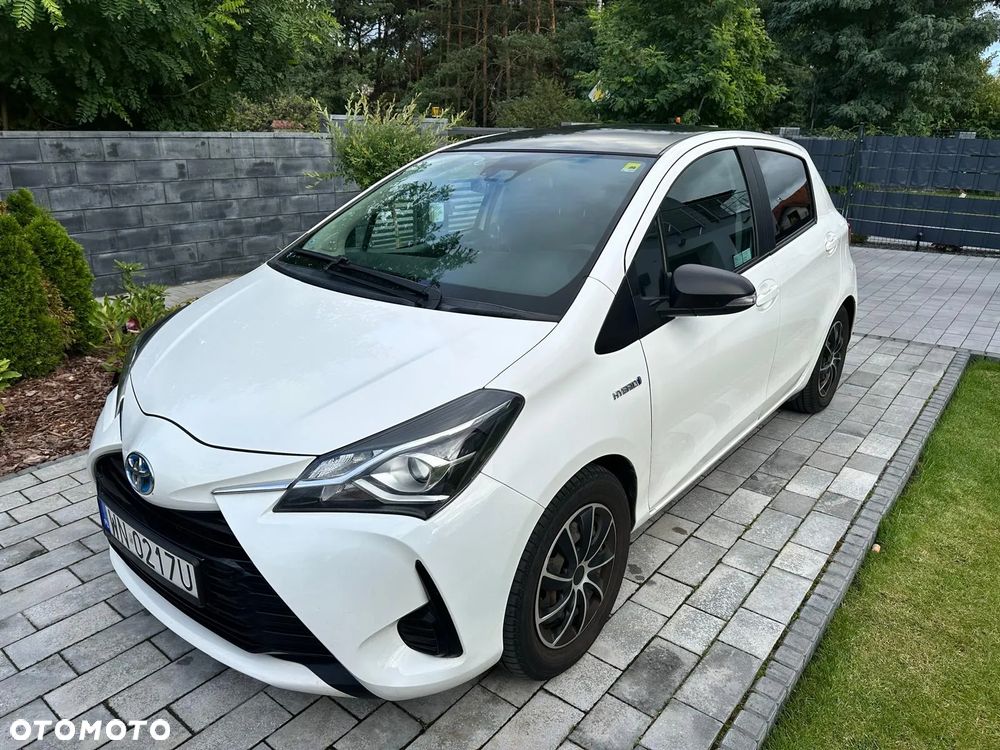 Toyota Yaris Hybrid 100 Active EU6 - 1