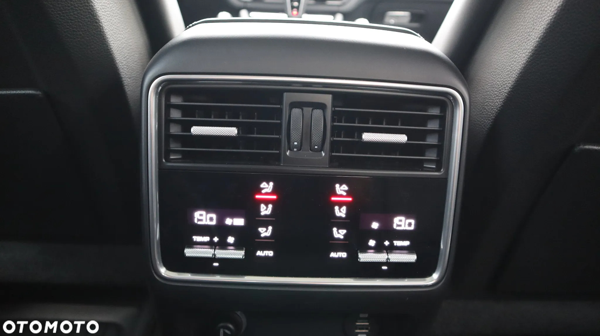 Porsche Cayenne Coupe - 28
