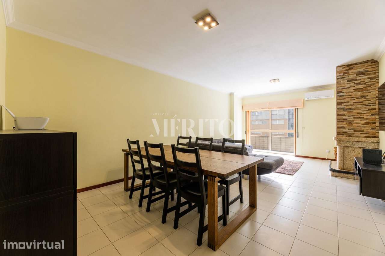 Apartamento T4 com garagem 1 carro - Grande imagem: 2/17
