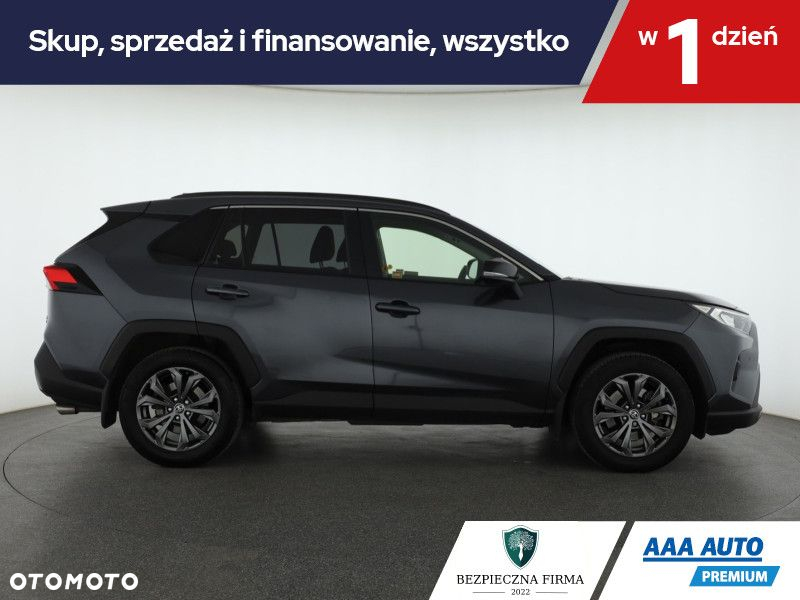 Toyota RAV4 - 7