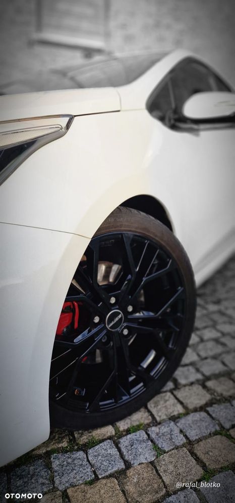 Kia Ceed 1.6 T-GDI GT - 17
