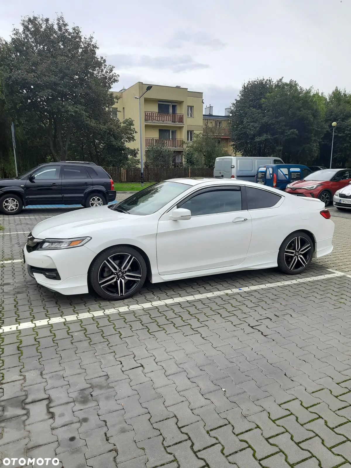 Honda Accord - 1