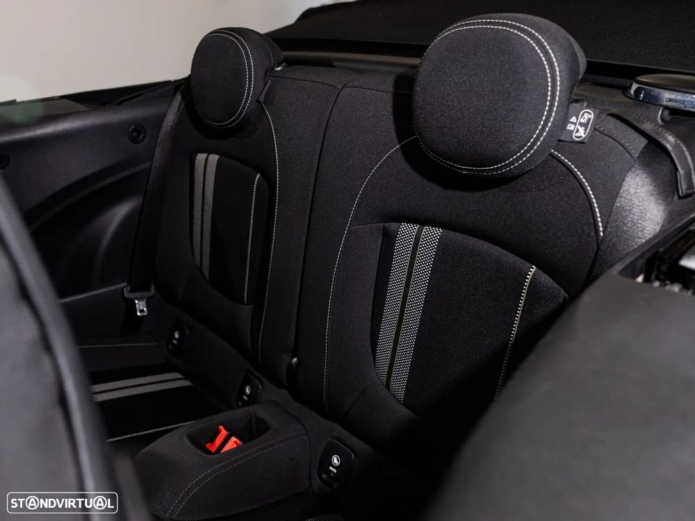 MINI Cabrio Cooper Auto - 29