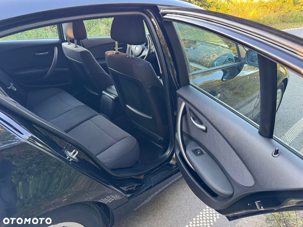 BMW Seria 1 118d - 18
