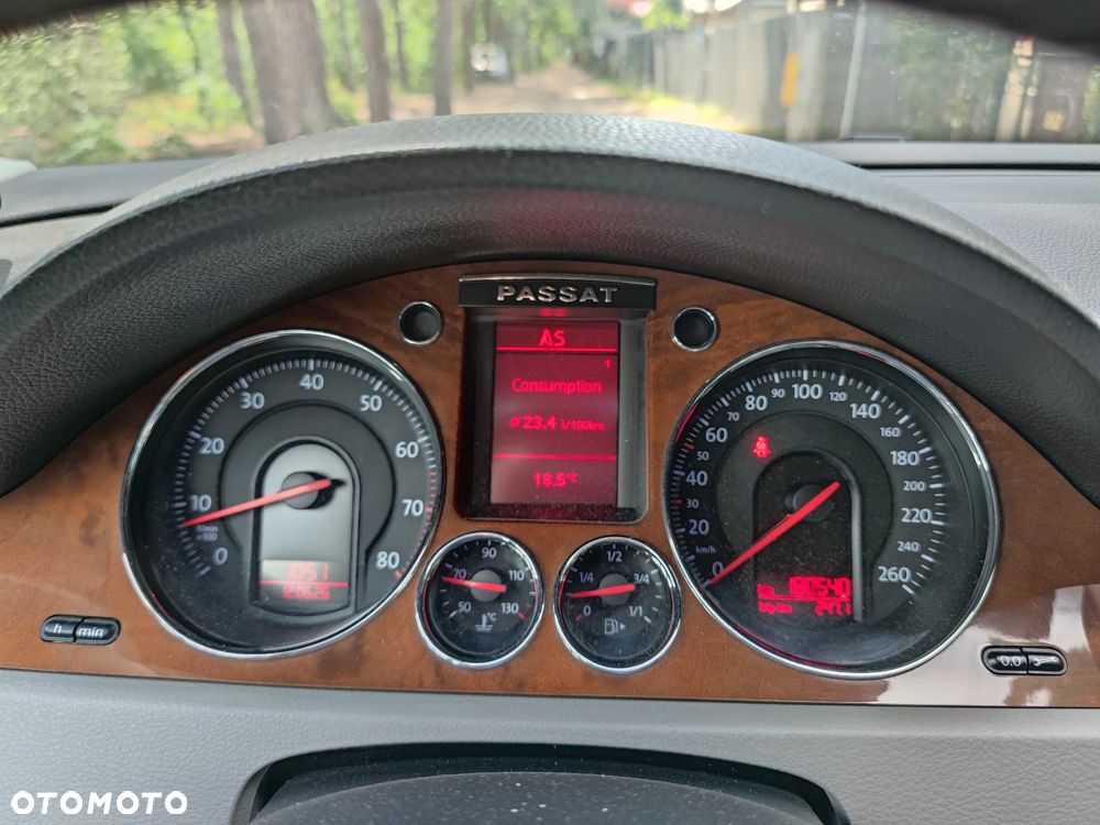 Volkswagen Passat 2.0 TSI Highline - 4
