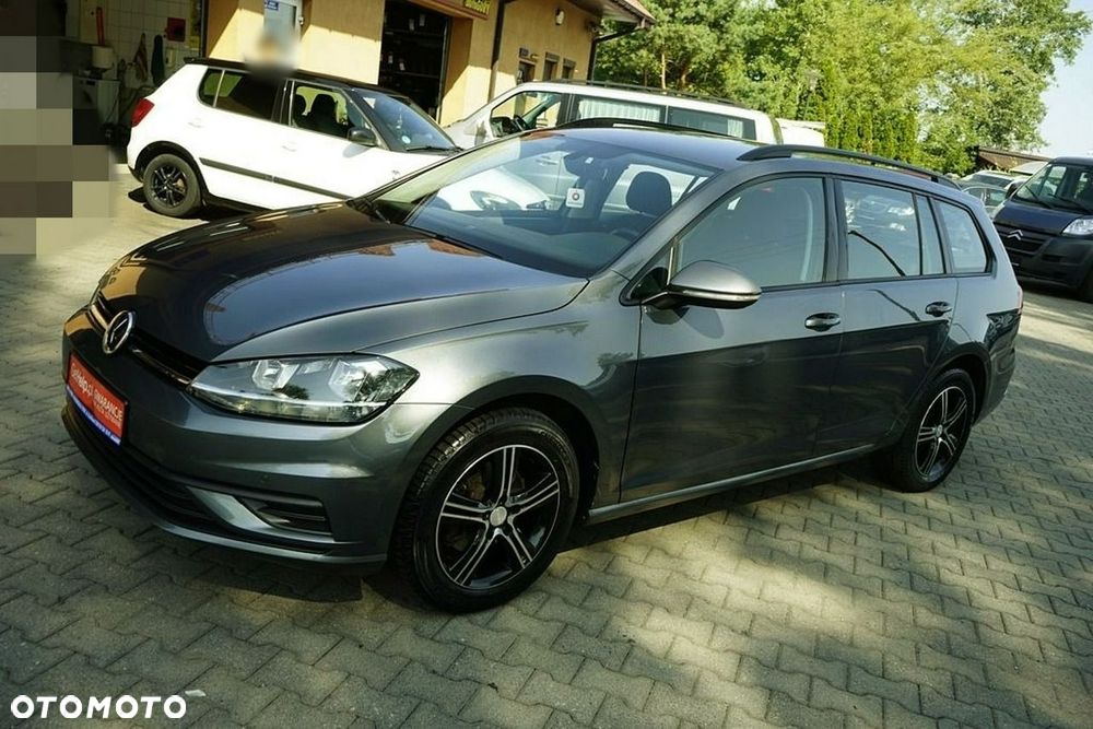 Volkswagen Golf - 3