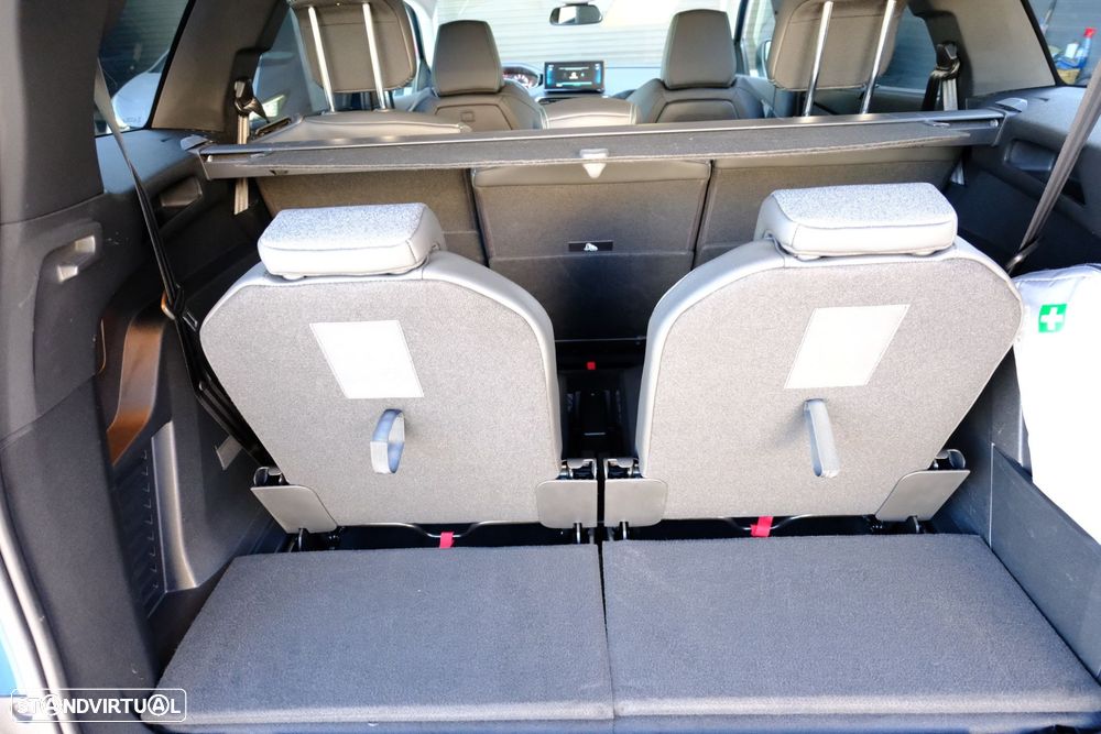 Peugeot 5008 1.2 PureTech Allure EAT8 - 12