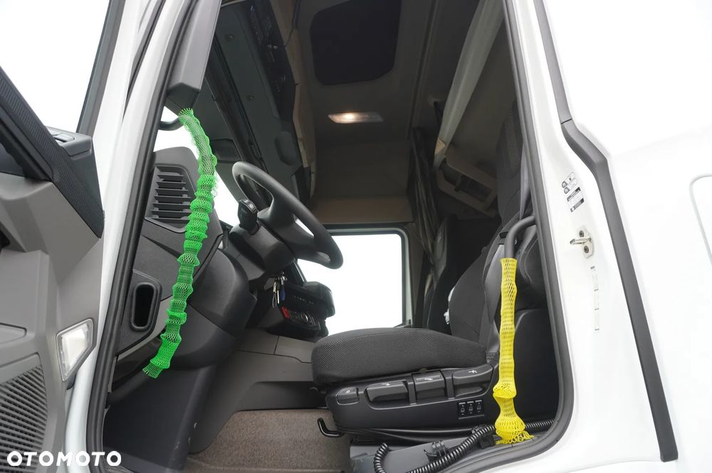 DAF XF 450 NOWY / 6x2 / 2025 / NOWA Chłodnia Lamberet 18 EPAL / Carrier Supra 850 / Bez przebiegu - 15