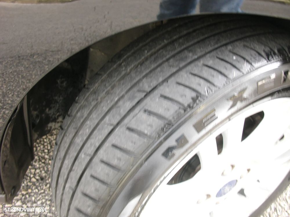 Ford Tourneo Courier 1.0 EcoBoost Titanium - 21