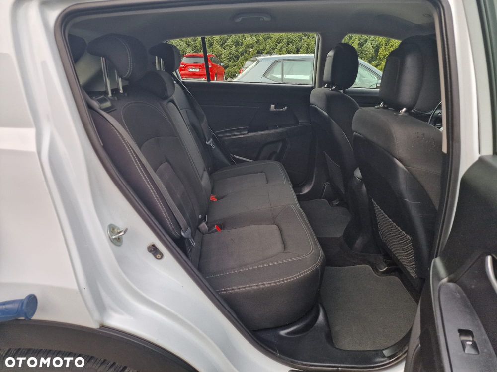 Kia Sportage 1.7 CRDI 2WD Attract - 17