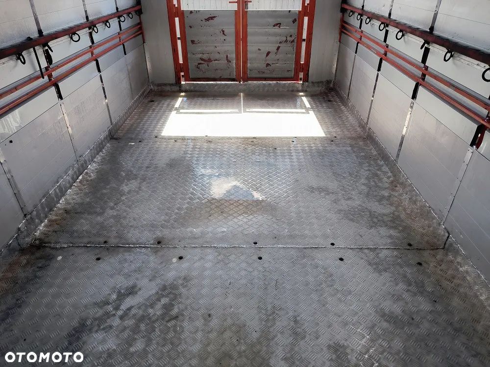 Zaslaw Do przewozu Zwierząt - 8