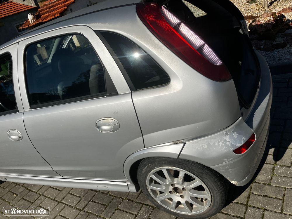 Opel Corsa 1.2 16V Confort - 4