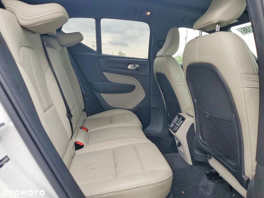 Volvo XC 40 T5 AWD Geartronic Inscription - 8