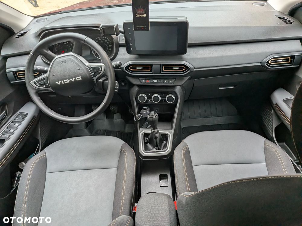 Dacia Jogger 1.0 TCe Extreme 7os - 32