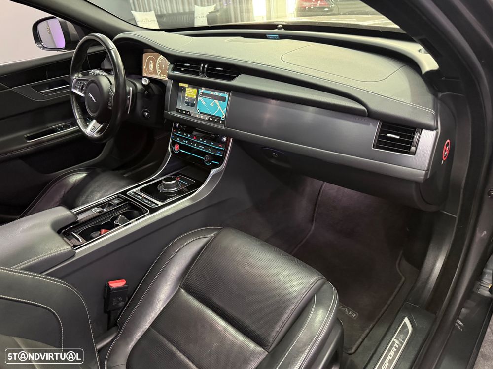 Jaguar XF Sportbrake 2.0 D R-Sport Aut. - 37