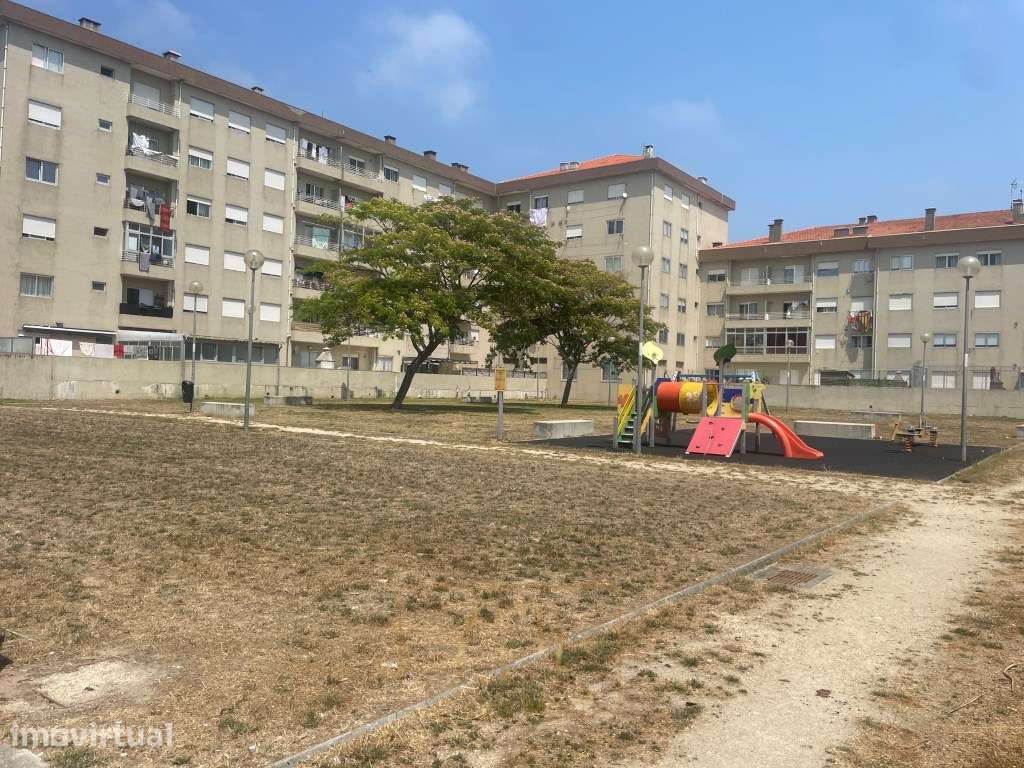 T2 c/ suíte e garagem fechada na Póvoa de Varzim - Grande imagem: 5/6
