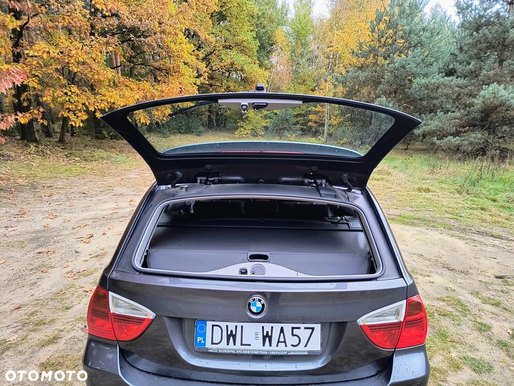 BMW Seria 3 - 22