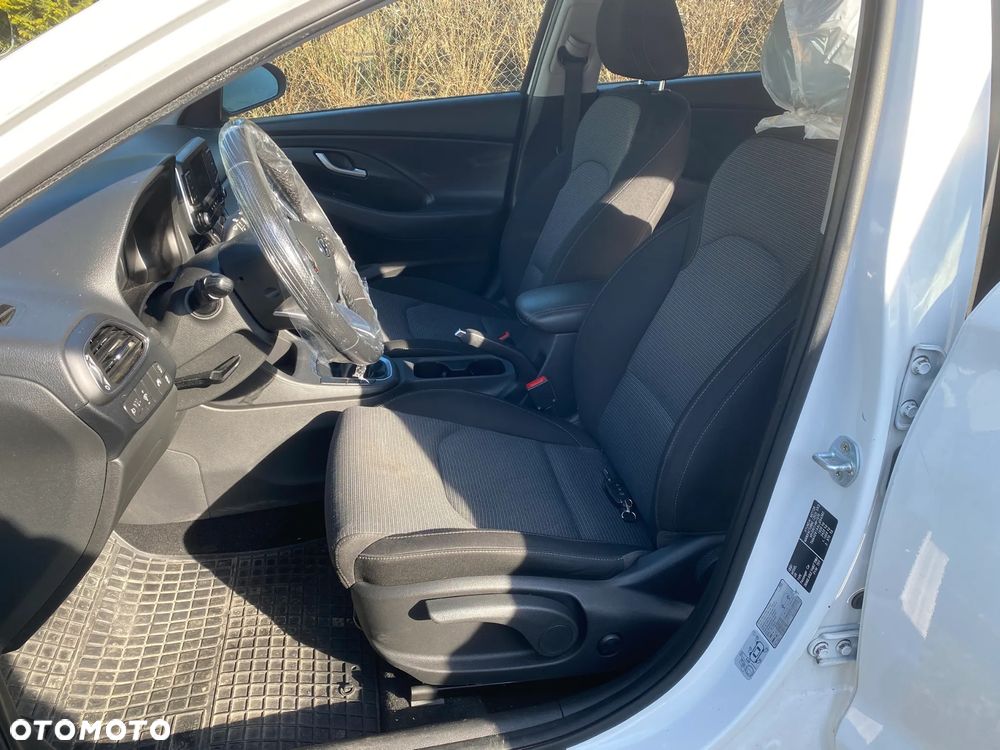 Hyundai i30 1.6 D Comfort - 7