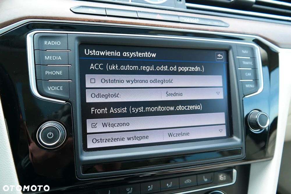 Volkswagen Passat 2.0 TDI Bi-Turbo BMT 4Mot Highline DSG - 31