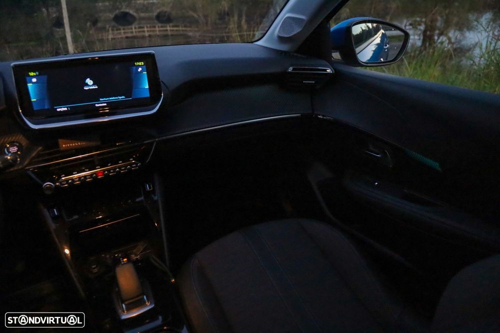 Peugeot e-208 50 kWh Allure - 47