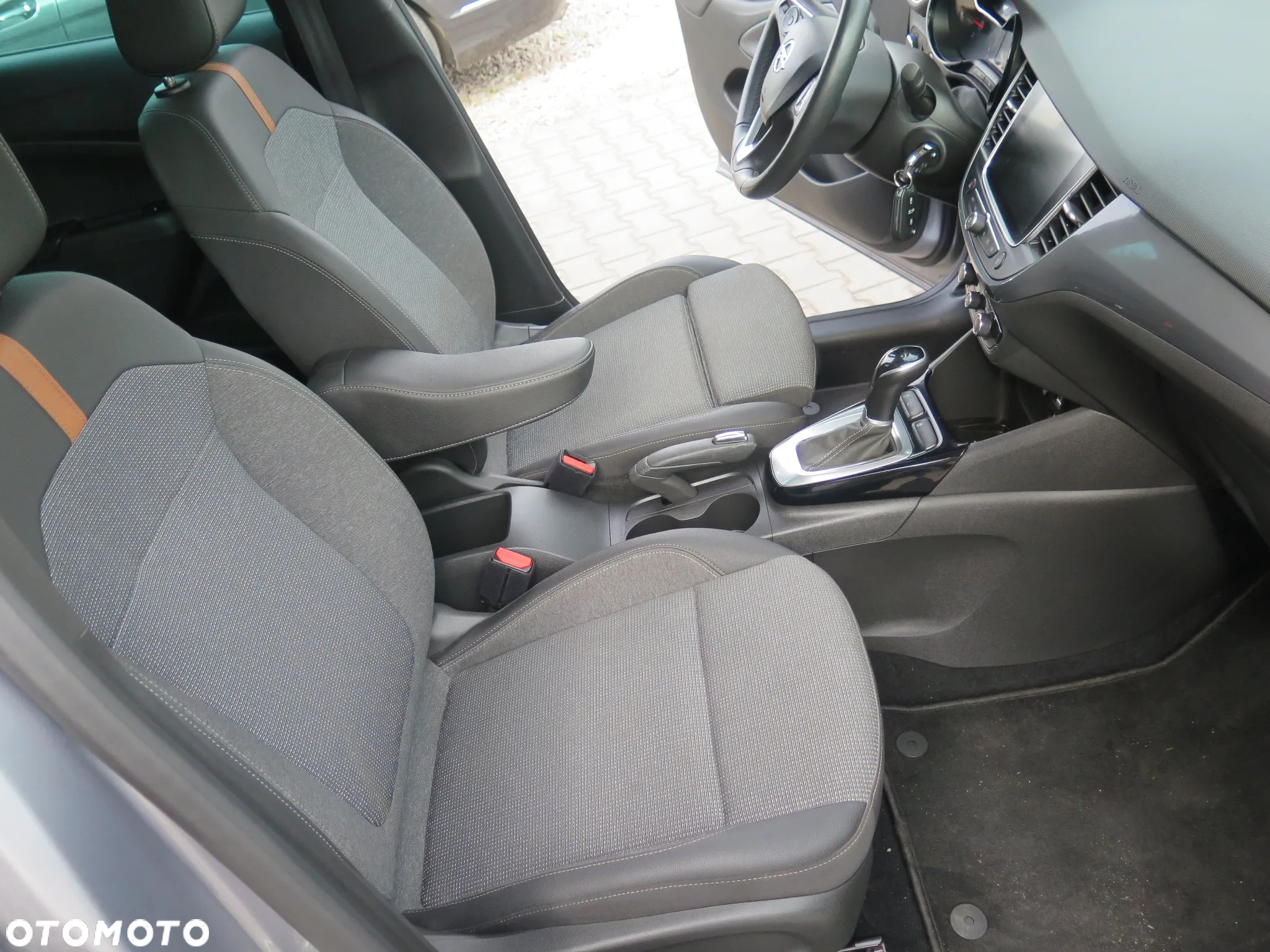 Opel Crossland X 1.2 Start/Stop Automatik Ultimate - 27