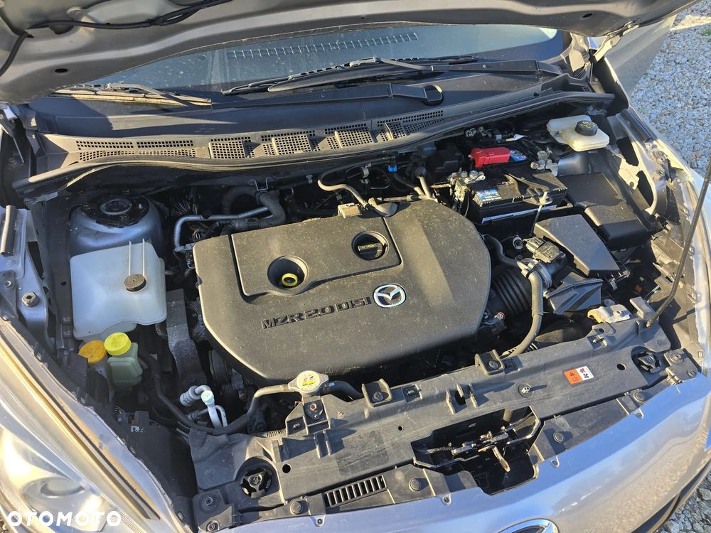 Mazda 5 2.0 Active - 12