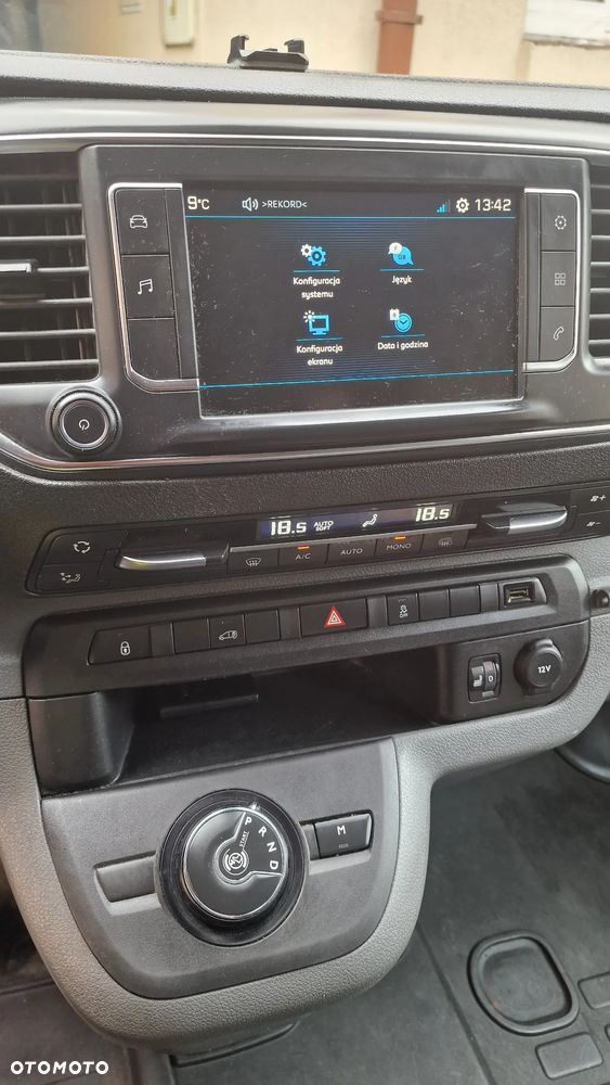 Peugeot Expert - 8