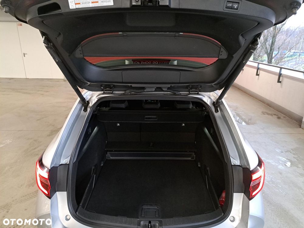 Toyota Corolla 1.8 Hybrid Style - 14