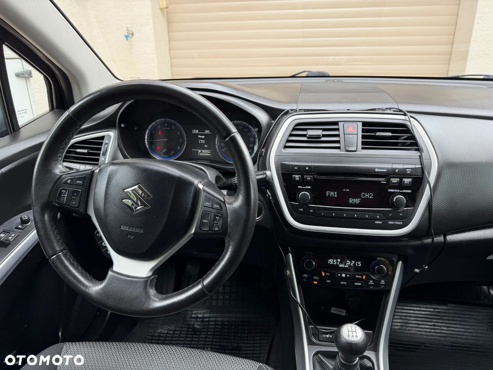 Suzuki SX4 S-Cross 1.6 Comfort - 4