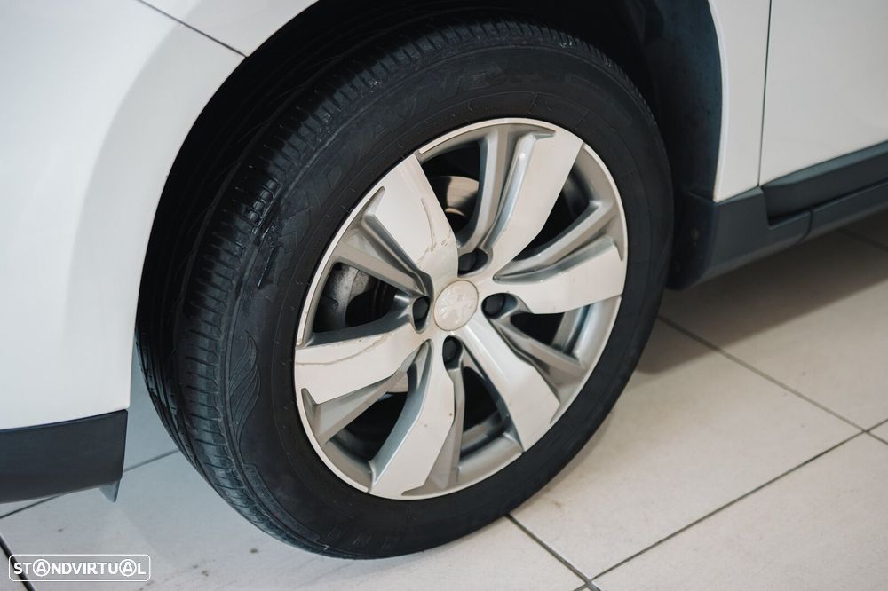 Peugeot 2008 1.6 BlueHDi Style - 6