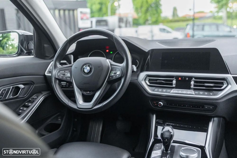 BMW 320 - 17
