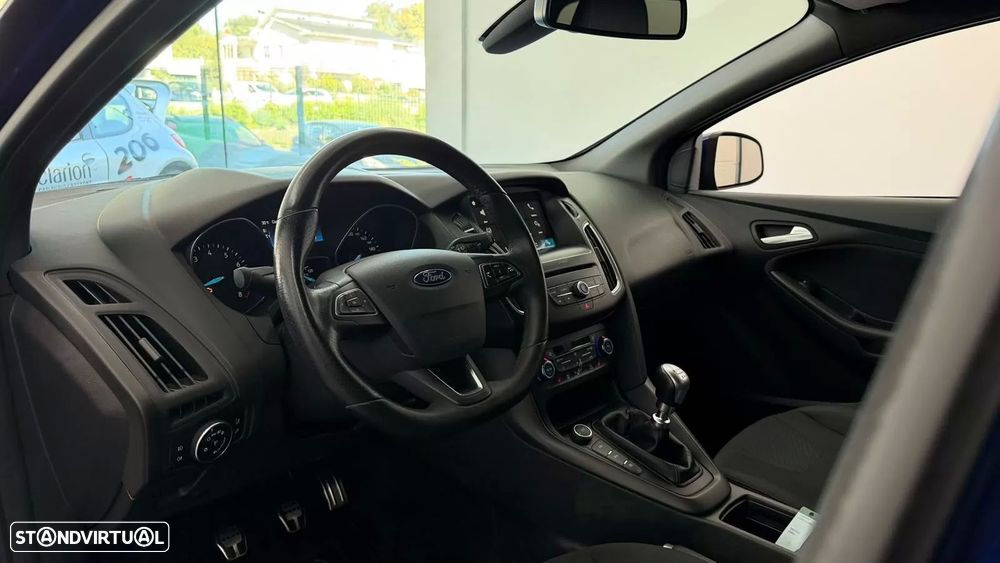 Ford Focus SW 1.0 EcoBoost ST-Line - 23