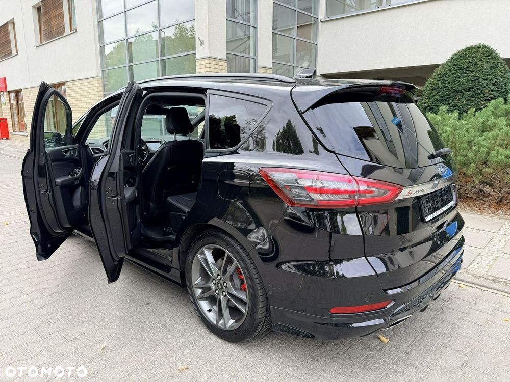Ford S-Max - 17