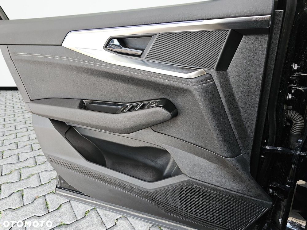 Renault Austral 1.3 TCe mHEV Iconic - 17