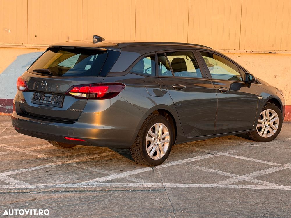 Opel Astra 1.6 D Start/Stop Dynamic - 4
