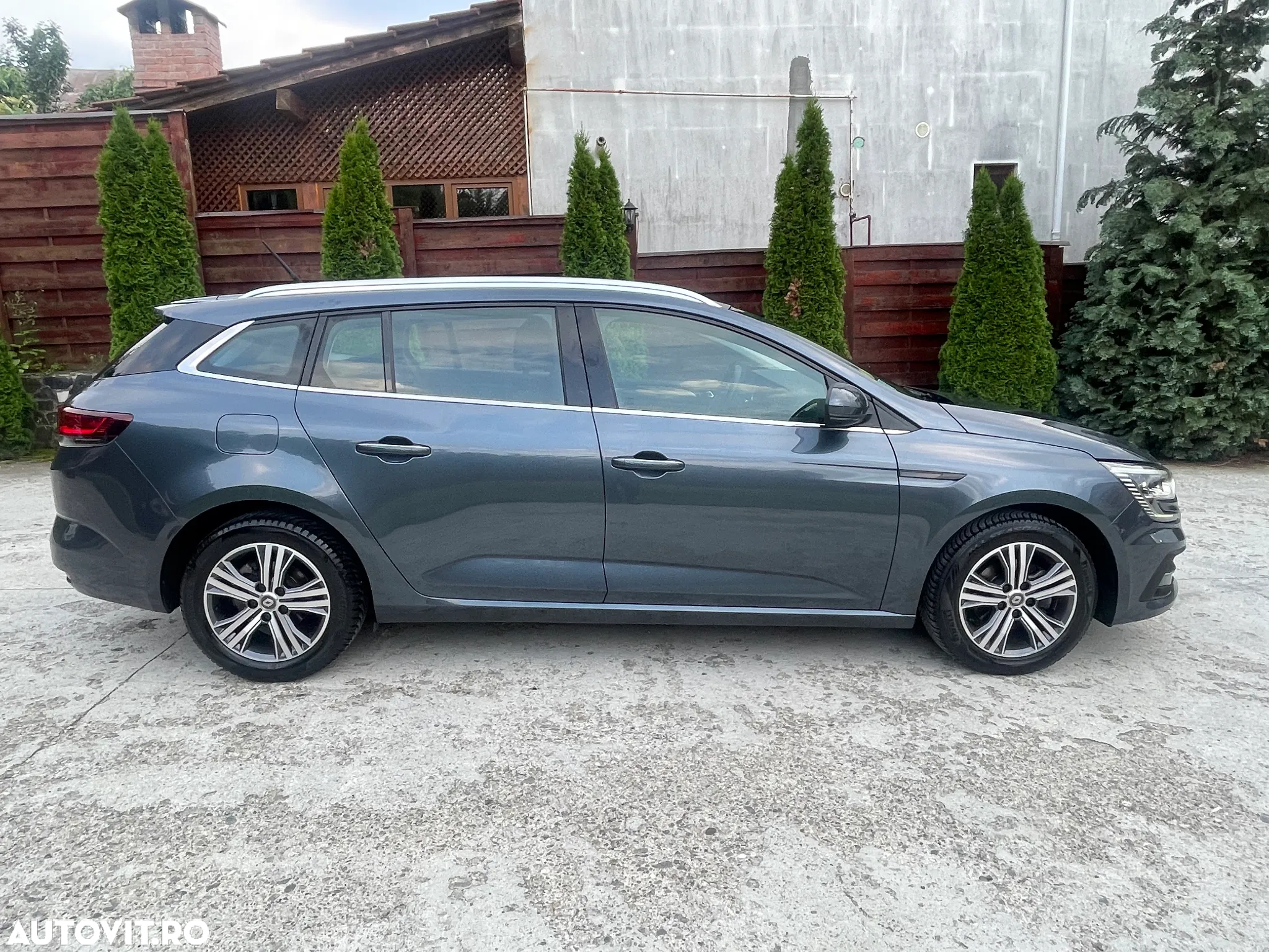 Renault Megane BLUE dCi 115 EDC INTENS - 9